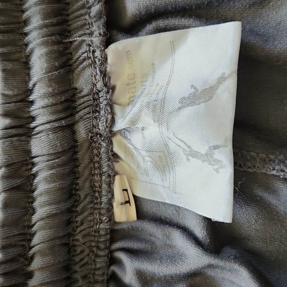Grey shorts ultimate 5 Lg - Picture 3 of 3